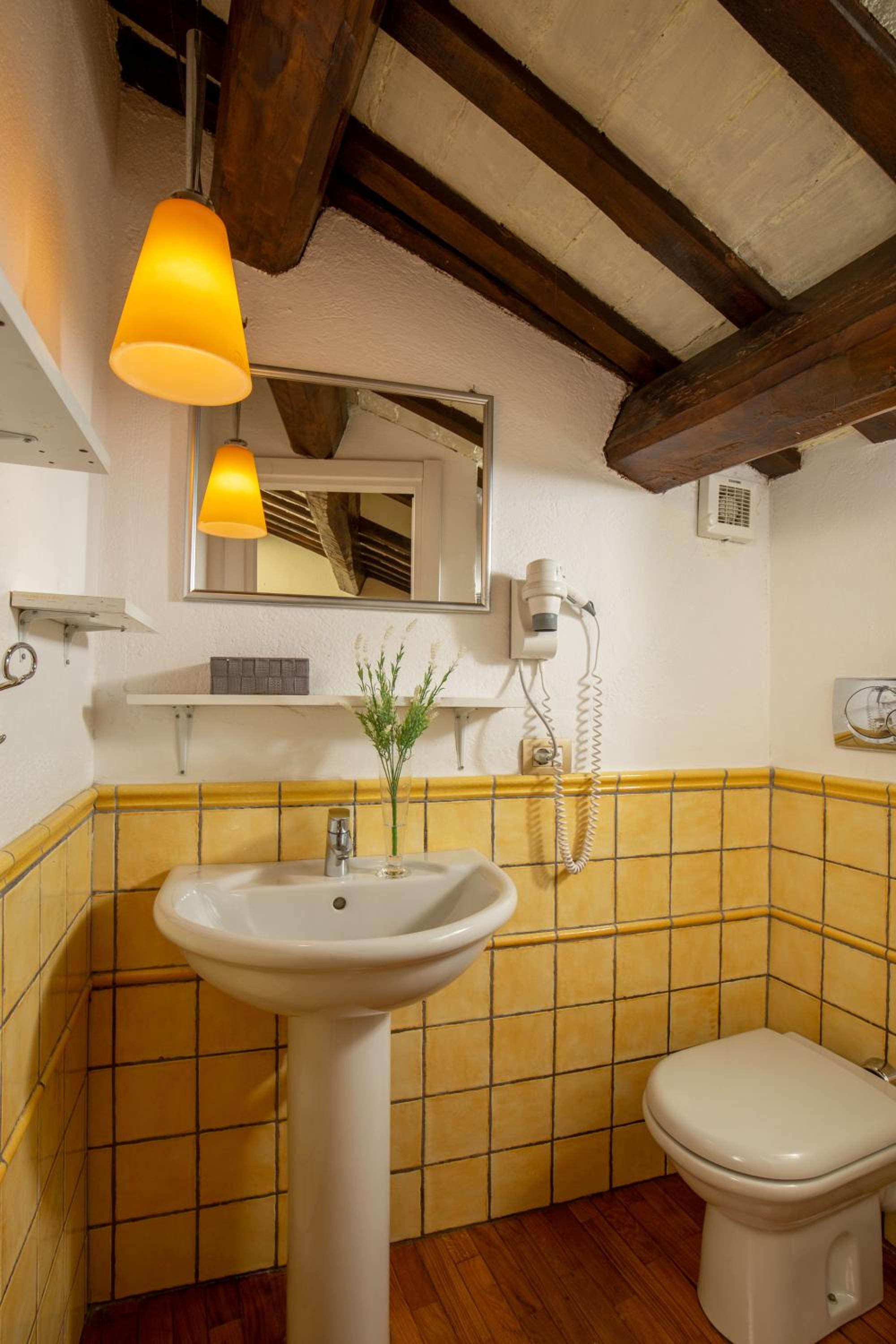 Bollo Apartments
