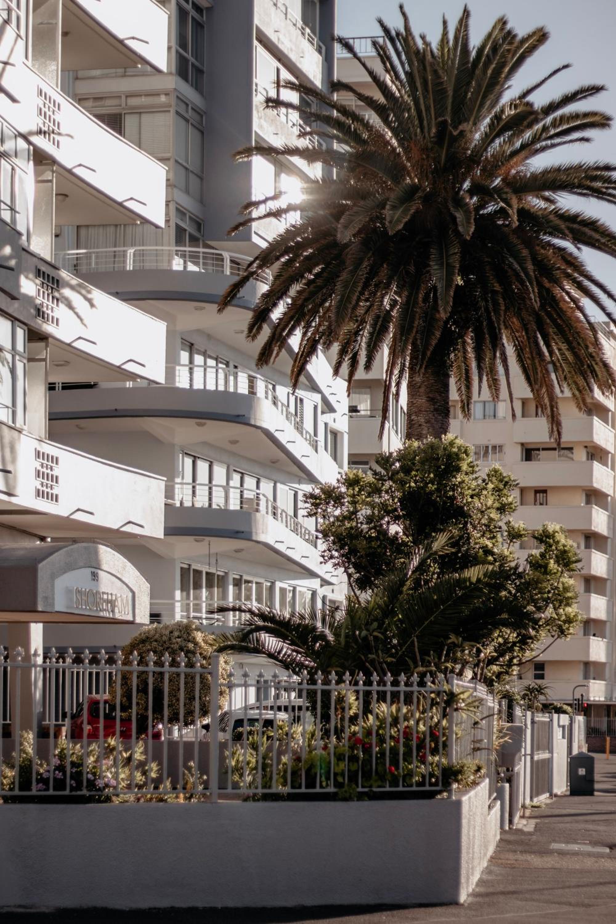 Urban Luxury Apartment in Sea Point view 4