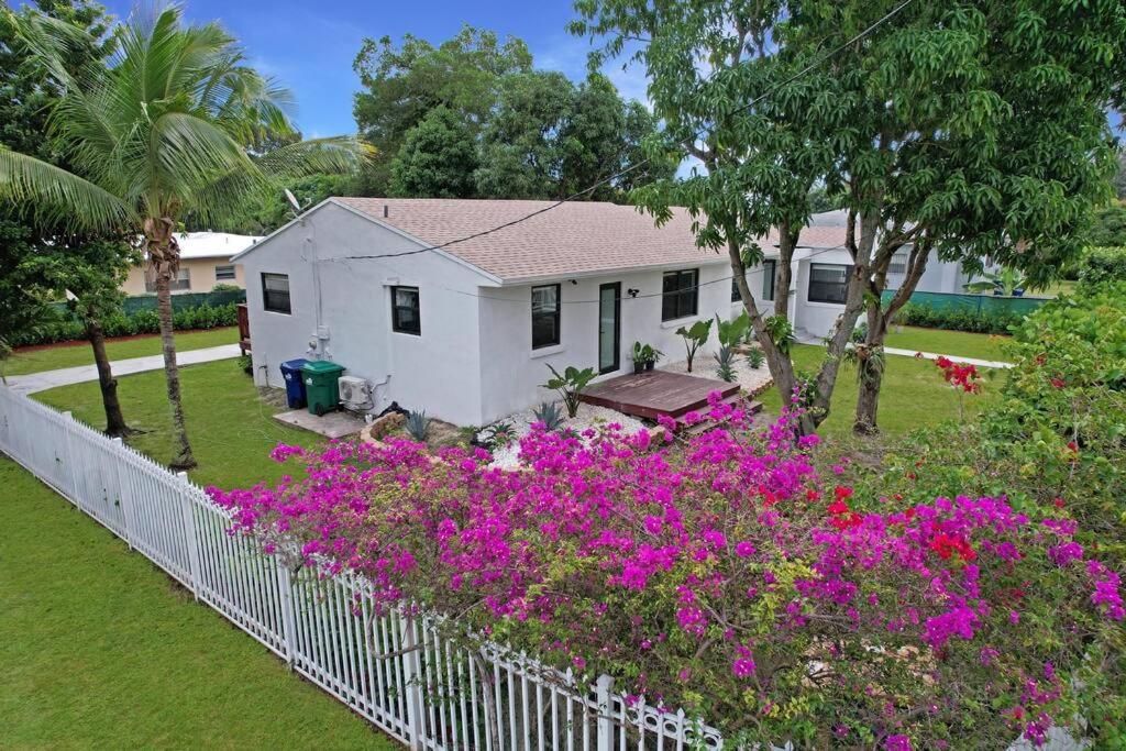 Miami Home 3 Bed 2 Bath Near Beach