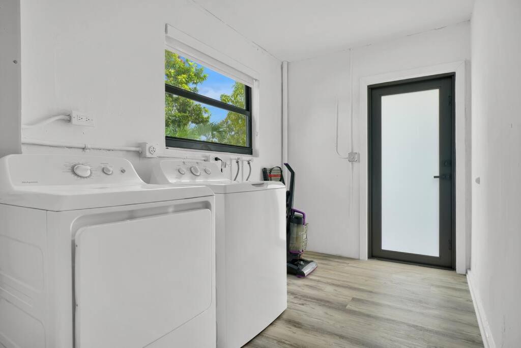 Miami Home 3 Bed 2 Bath Near Beach