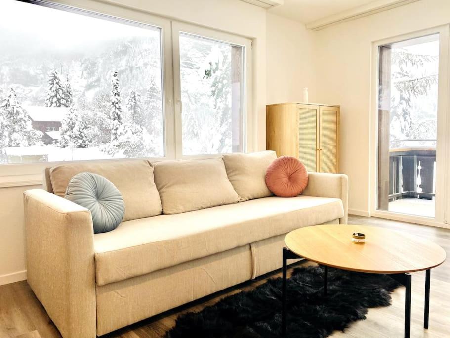 Modern designed, luxury mountain view Apartment