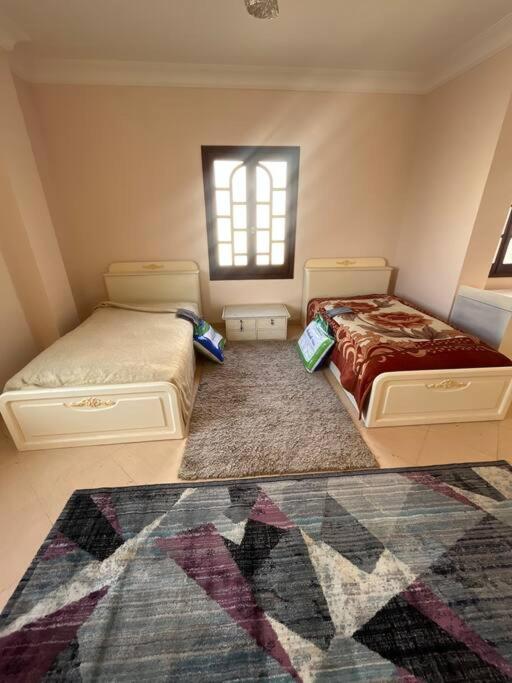 Whole floor in Villa with access to garden and BBQ view 2