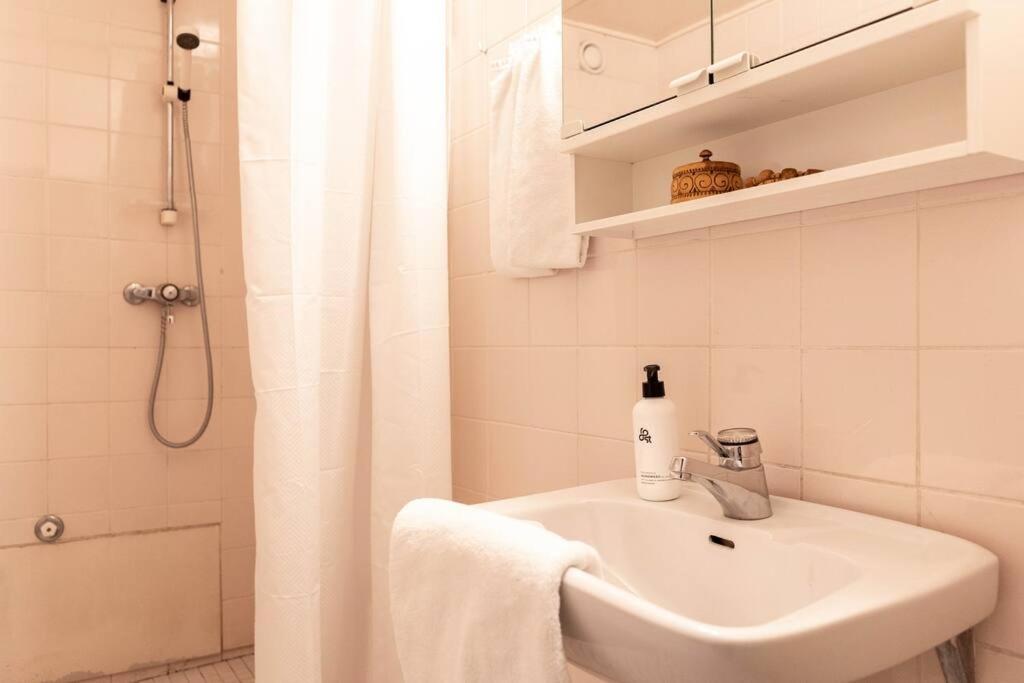 Studio Apartment in Katajanokka view 4