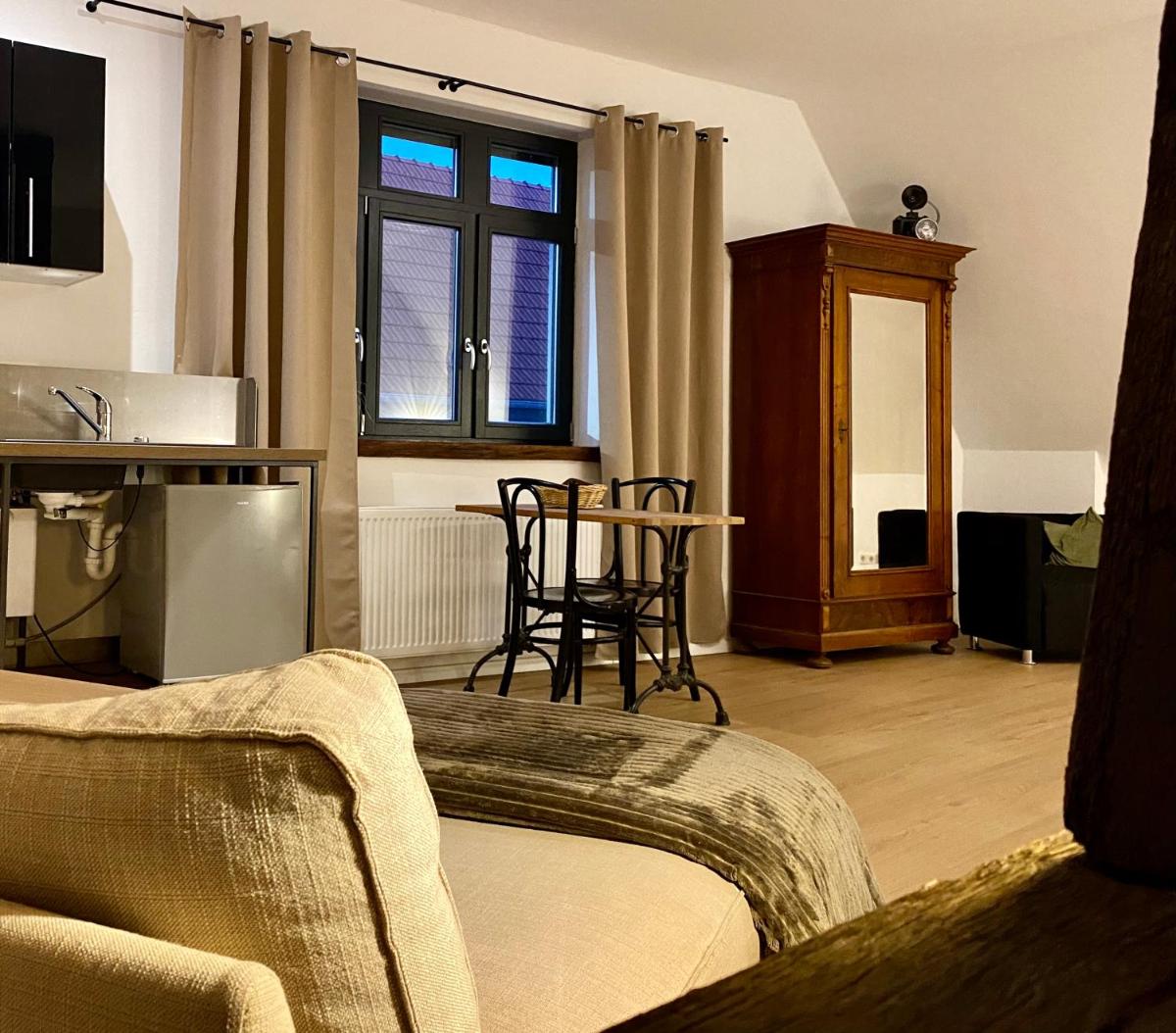 Sonnenhof 1737 - Ferienzimmer & Apartments