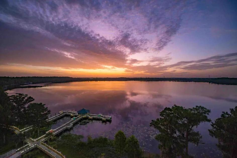 Big Pool, stunning Lakeview, Sunrise, Disney # 710