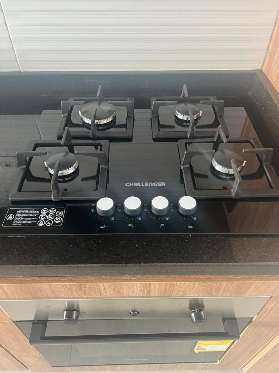 Aqualina Orange Girardot, estrene 84 metros de lujo con aire y wifi 3 habitaciones