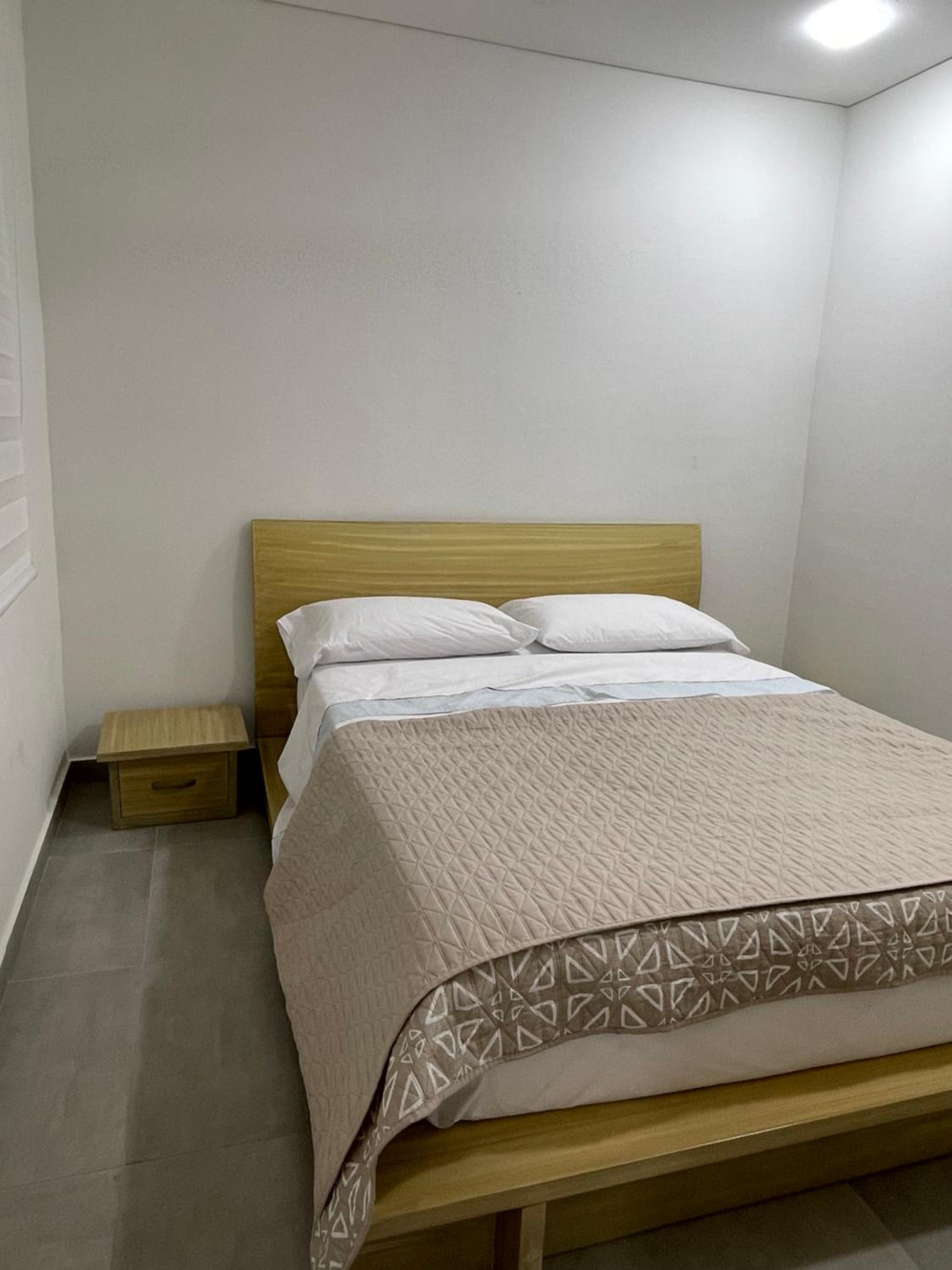 Aqualina Orange Girardot, estrene 84 metros de lujo con aire y wifi 3 habitaciones