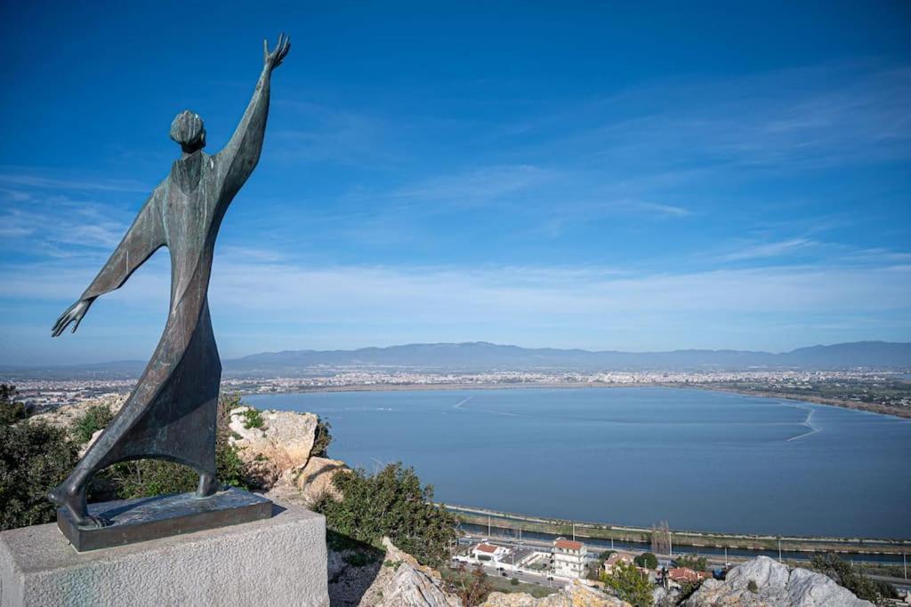 Lovely independent mini apartment central Cagliari photo 5