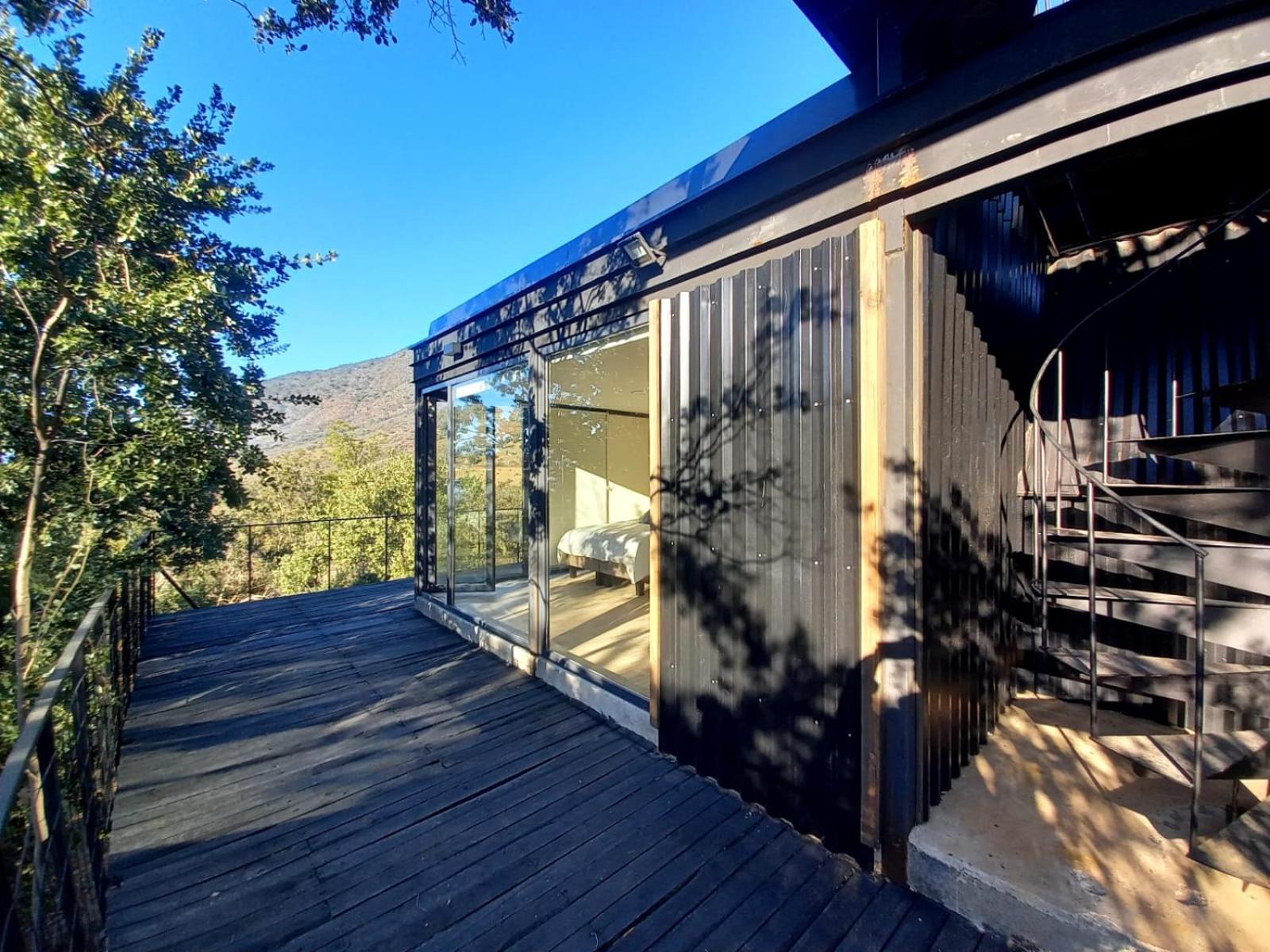 Wine Lodge de Viña Vultur en bosque nativo con piscina