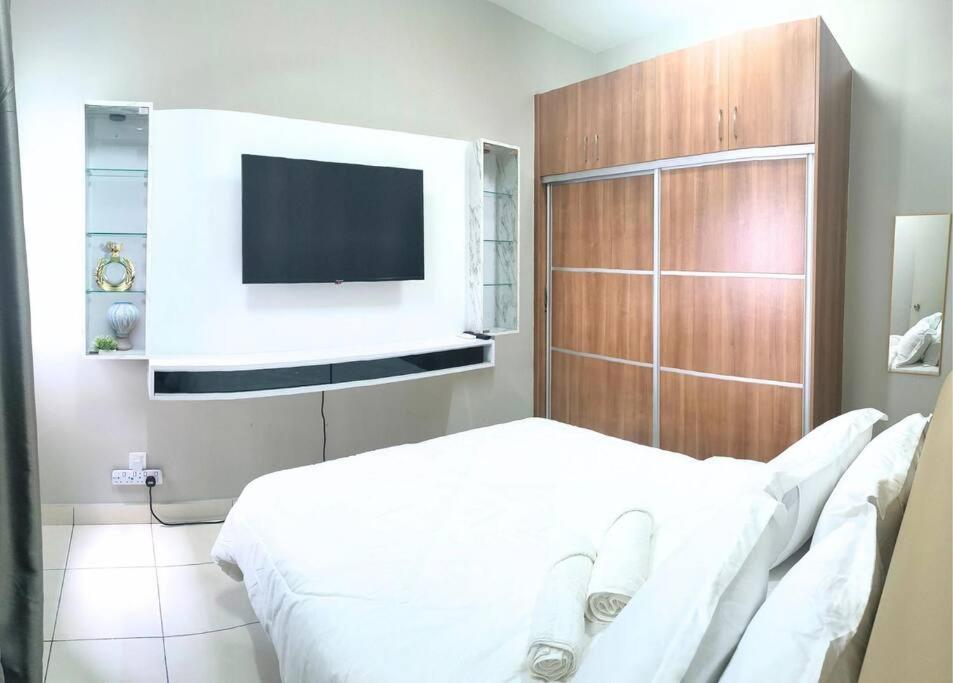 Transit KLIA 2BR Wi-fi Netflix photo 1