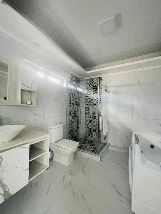 Meliyer cheerful 3 bedrooms villa at perebere