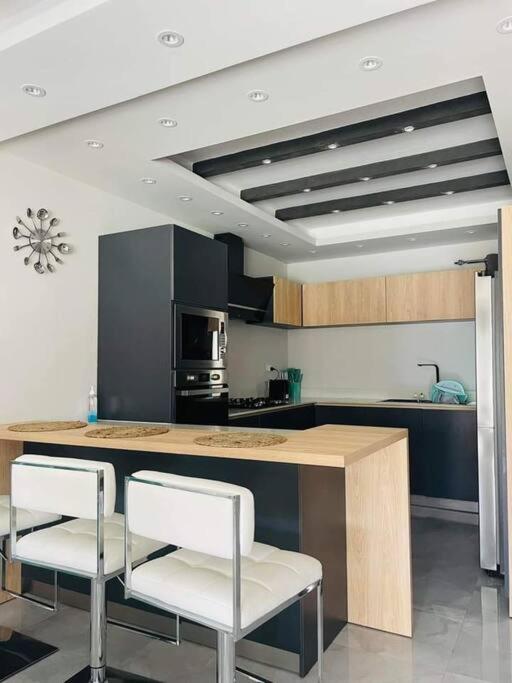 Meliyer cheerful 3 bedrooms villa at perebere