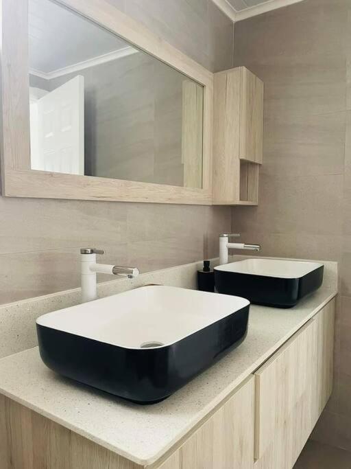 Meliyer cheerful 3 bedrooms villa at perebere