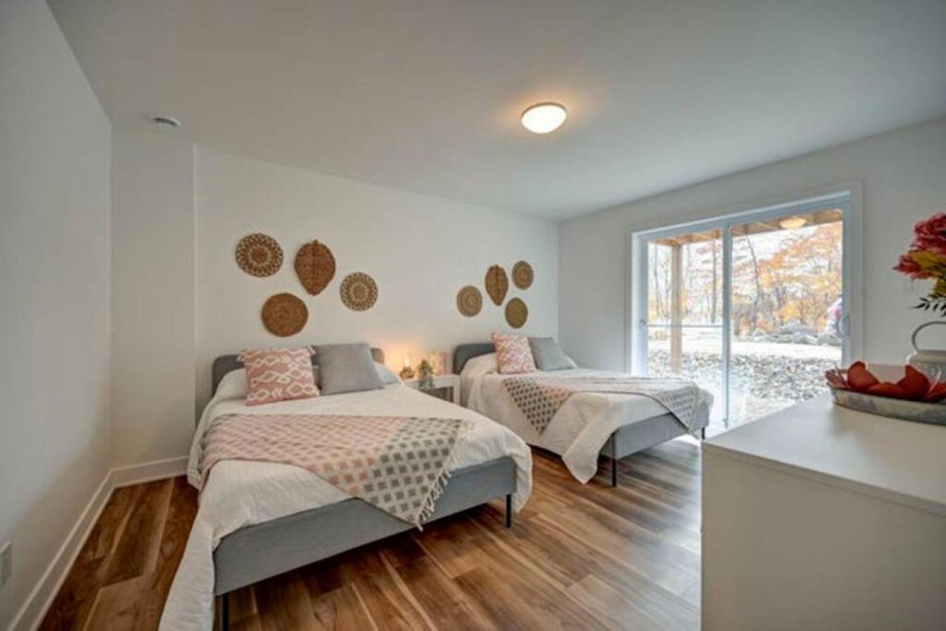 DIX8 SPA and surrounding forest
