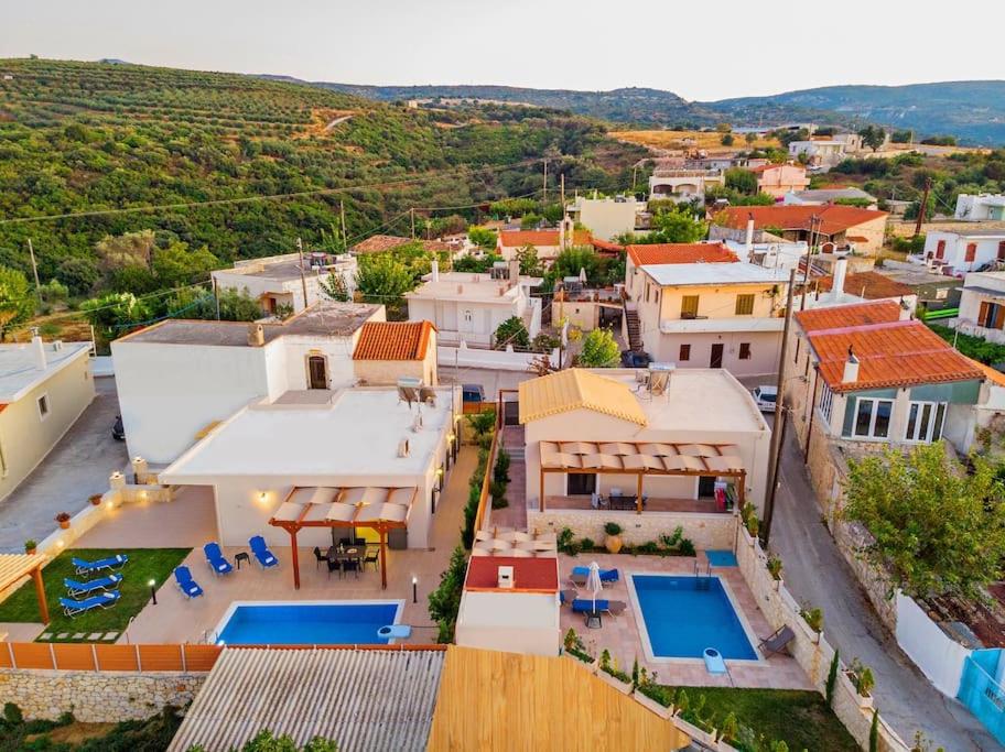 Two Villas Side by Side with 2 privates pools