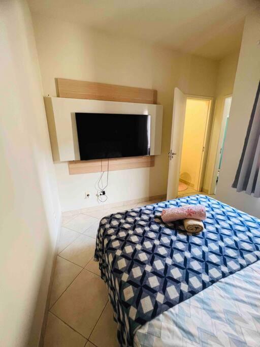 Casa Duplex com 2 suítes.