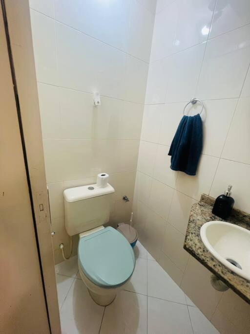 Casa Duplex com 2 suítes.