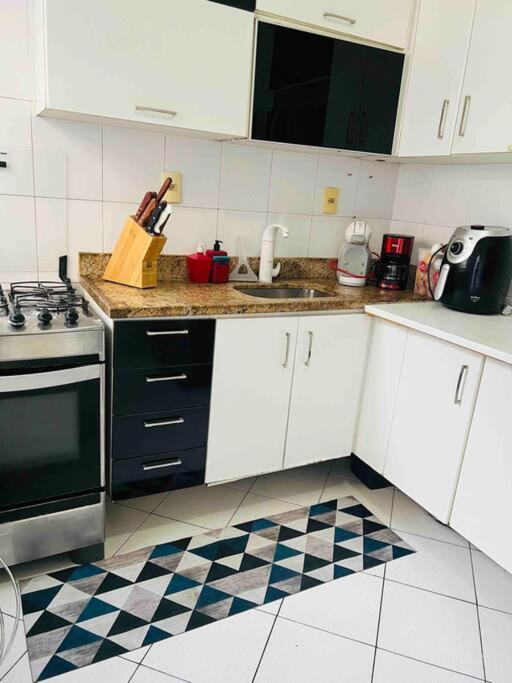 Casa Duplex com 2 suítes.