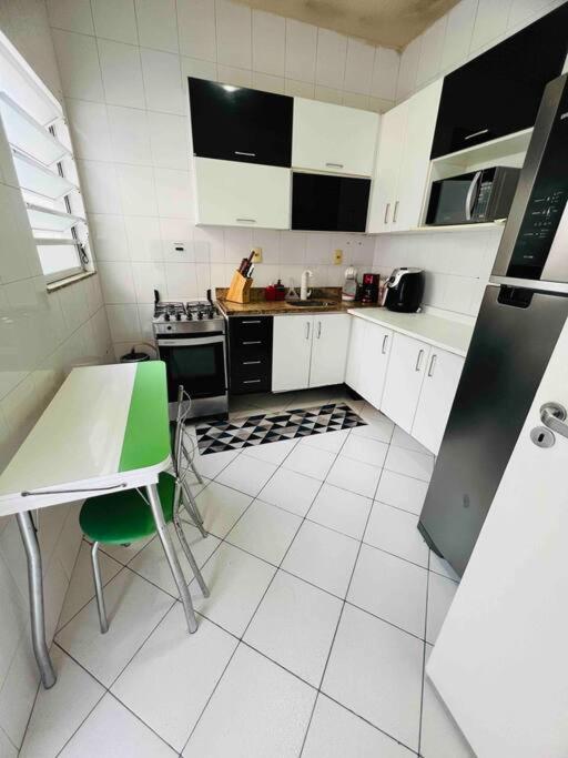 Casa Duplex com 2 suítes.