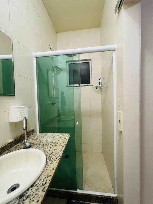 Casa Duplex com 2 suítes.
