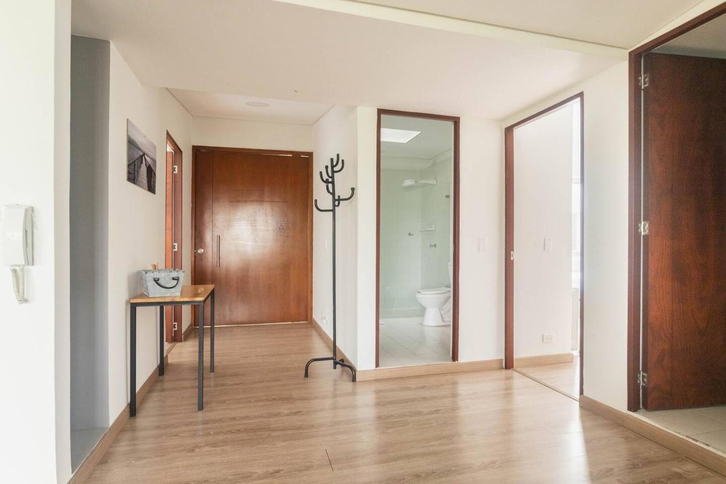 501 · Bright, stylish Terrace Apt 5 min to T zone Andino