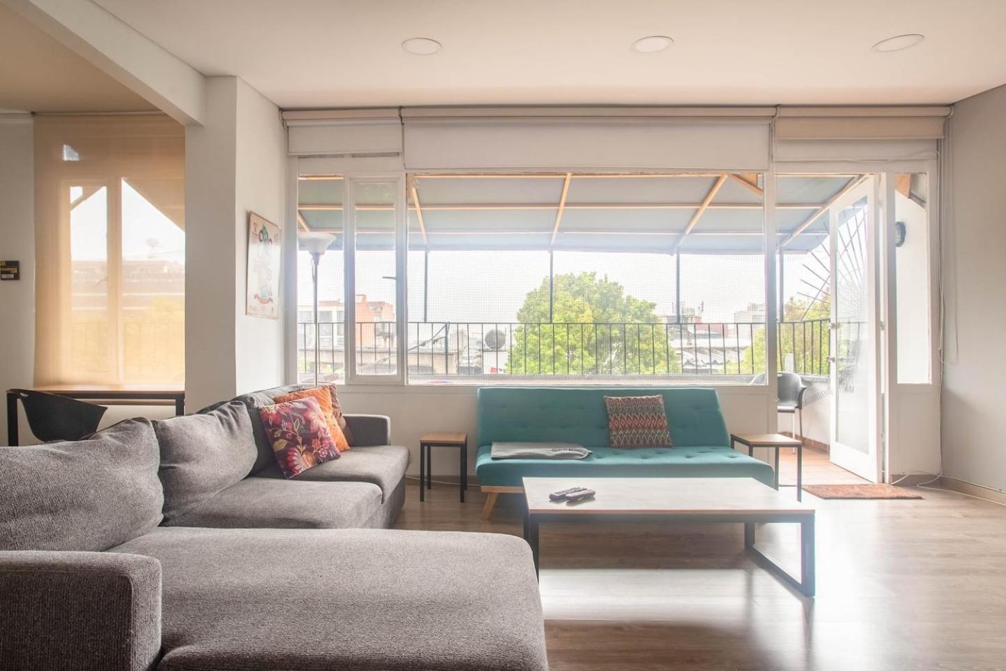 501 · Bright, stylish Terrace Apt 5 min to T zone Andino