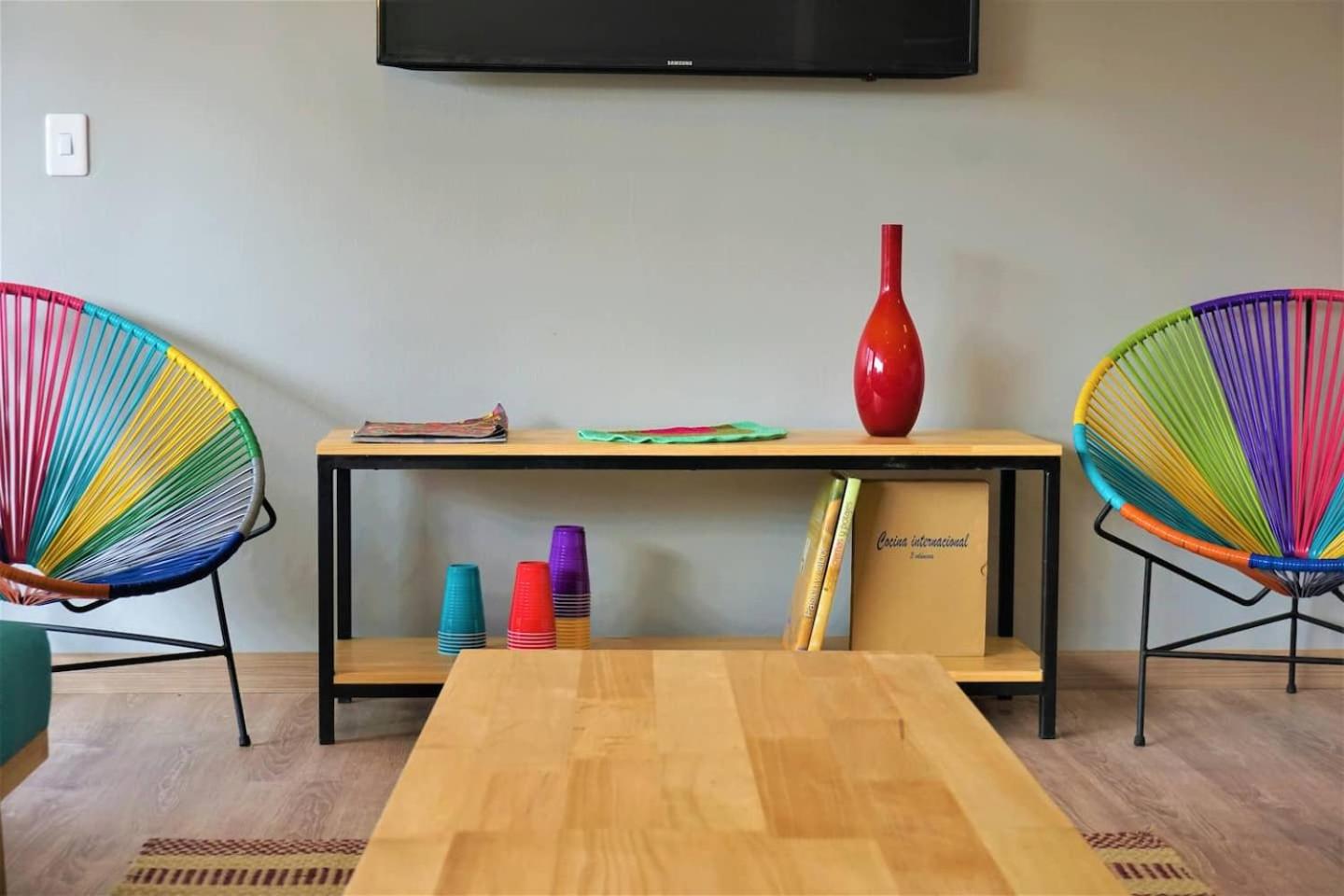 501 · Bright, stylish Terrace Apt 5 min to T zone Andino