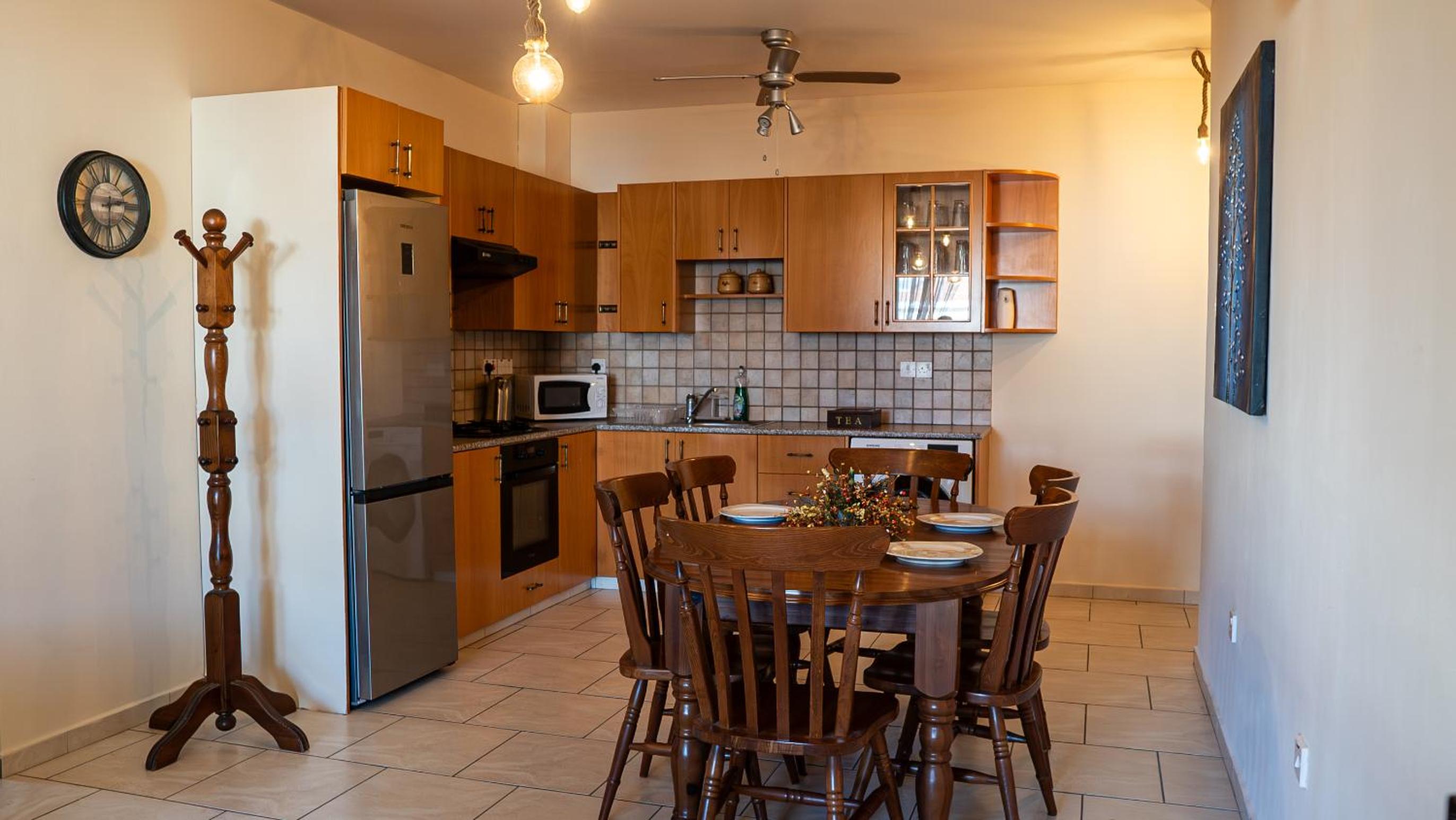 Sunrise 2BR Kapparis - 5 min to Beach