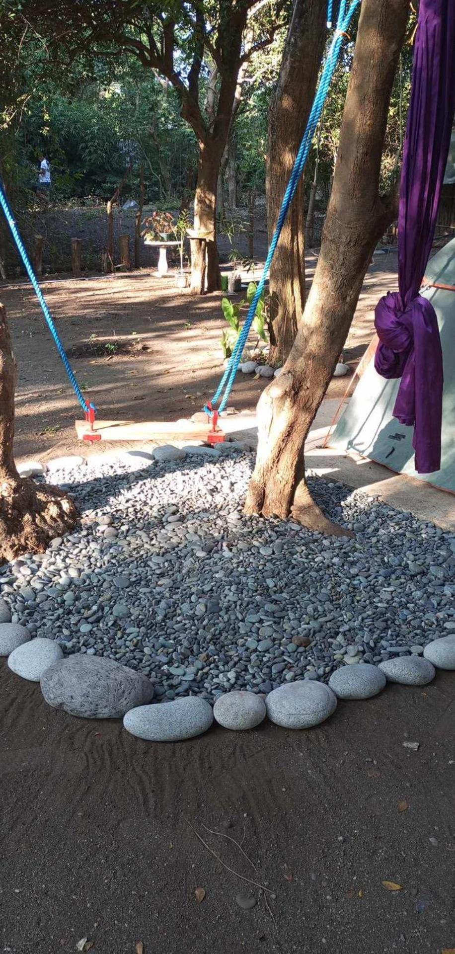 SECLUDED GLAMPING YOGA SAMADHI fan 2 kubos 8 pax view 2
