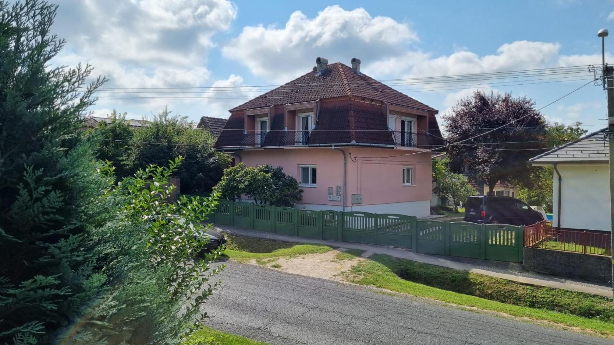 Rózsa apartman