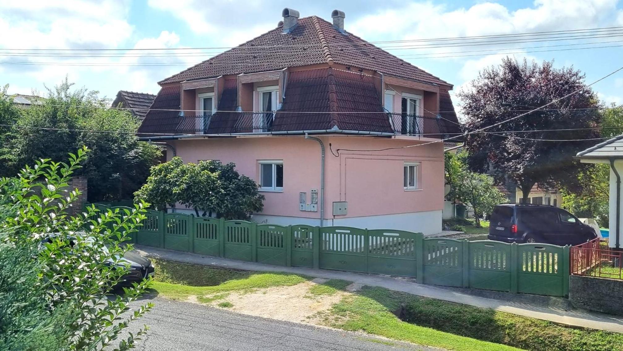 Rózsa apartman