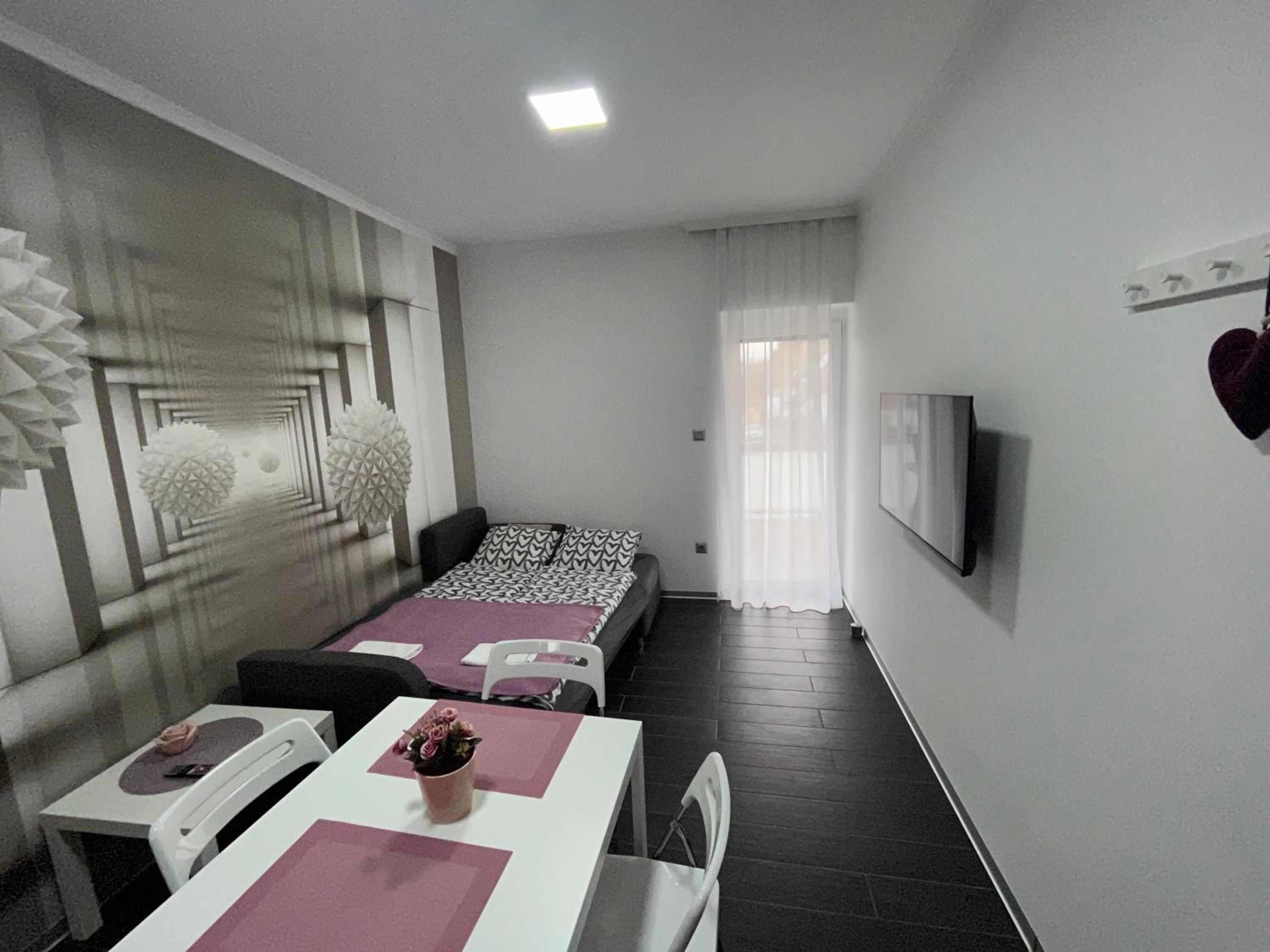 Sweet Home Apartman view 3