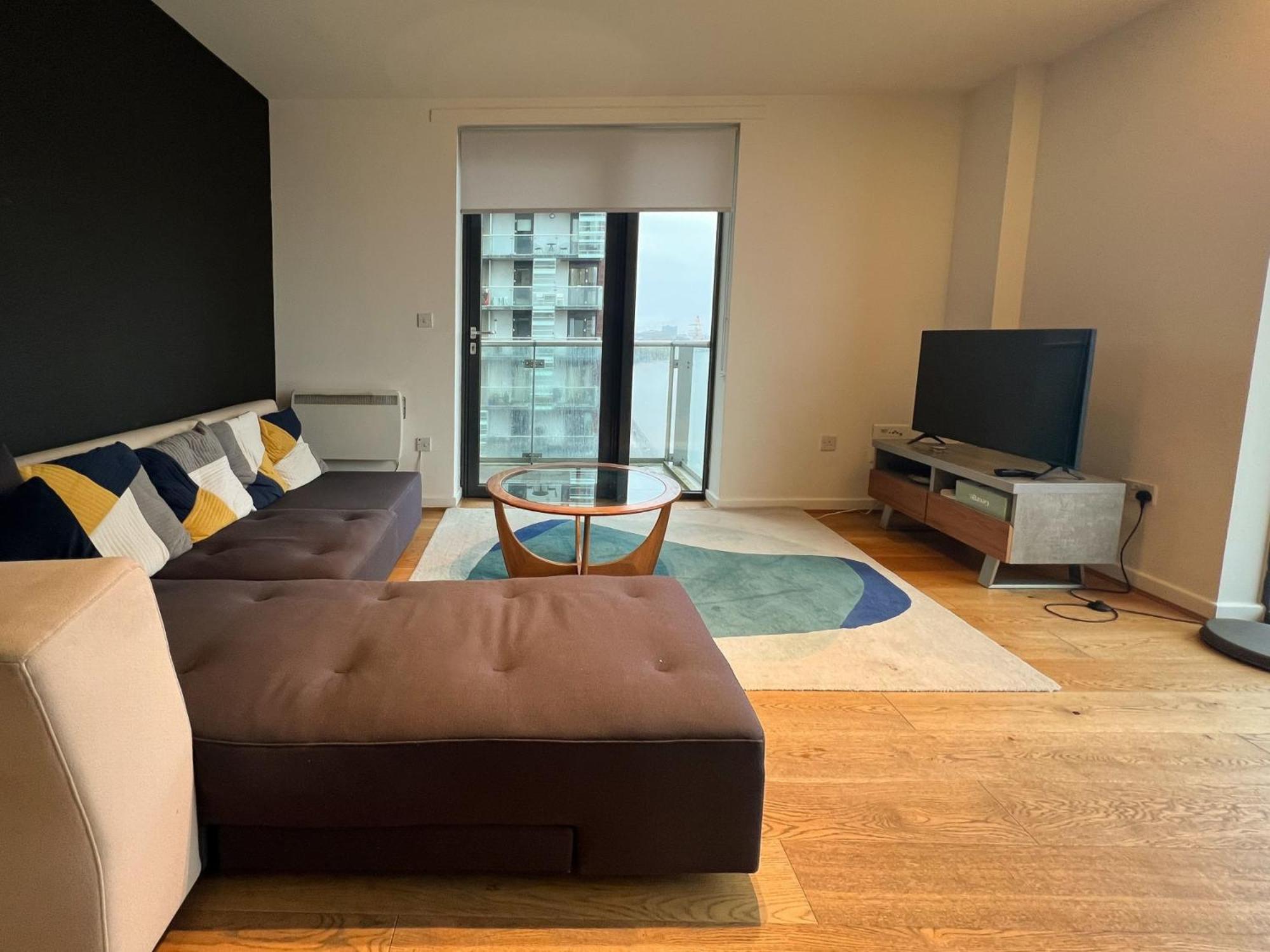 Riverside Retreat with Spectacular Views Glasgow