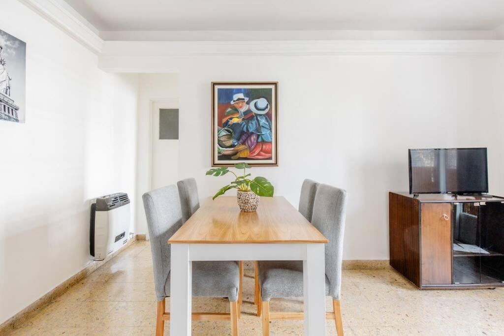 Departamento con balcon -Movistar Arena -