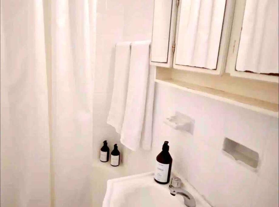 Departamento con balcon -Movistar Arena -