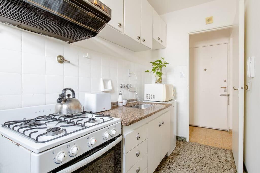 Departamento con balcon -Movistar Arena -