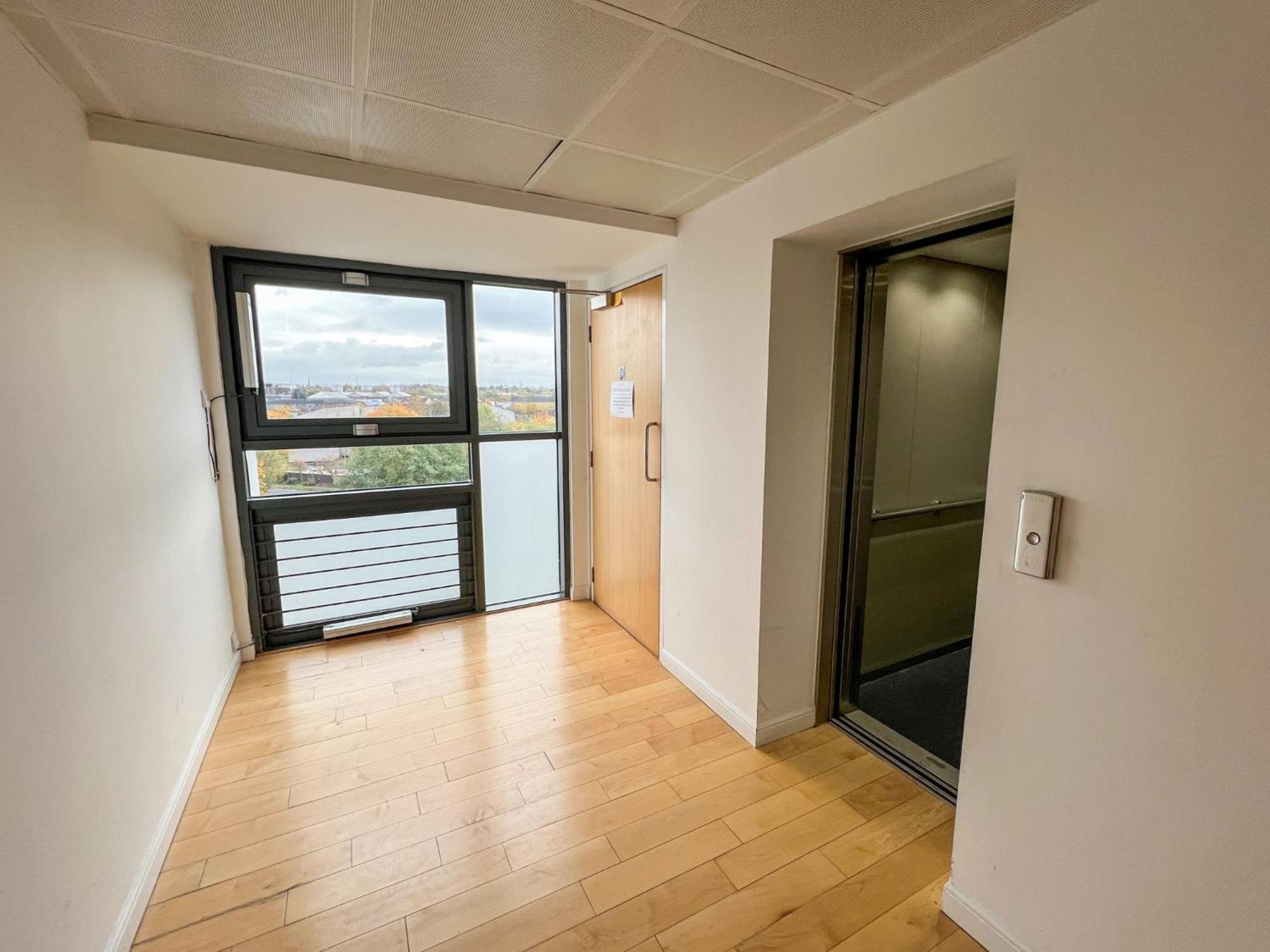 Duplex Apartment next to Hydro with Parking view 2