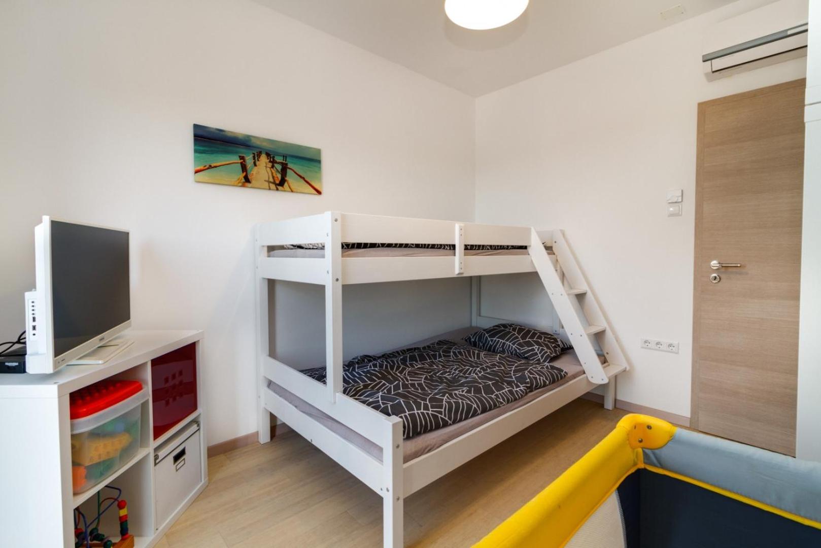 Villa Stefanja kids friendly with sea view near Fažana view 2