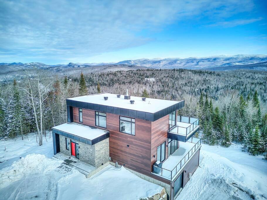 Tremblant Summit: Travel Experience Beyond Compare