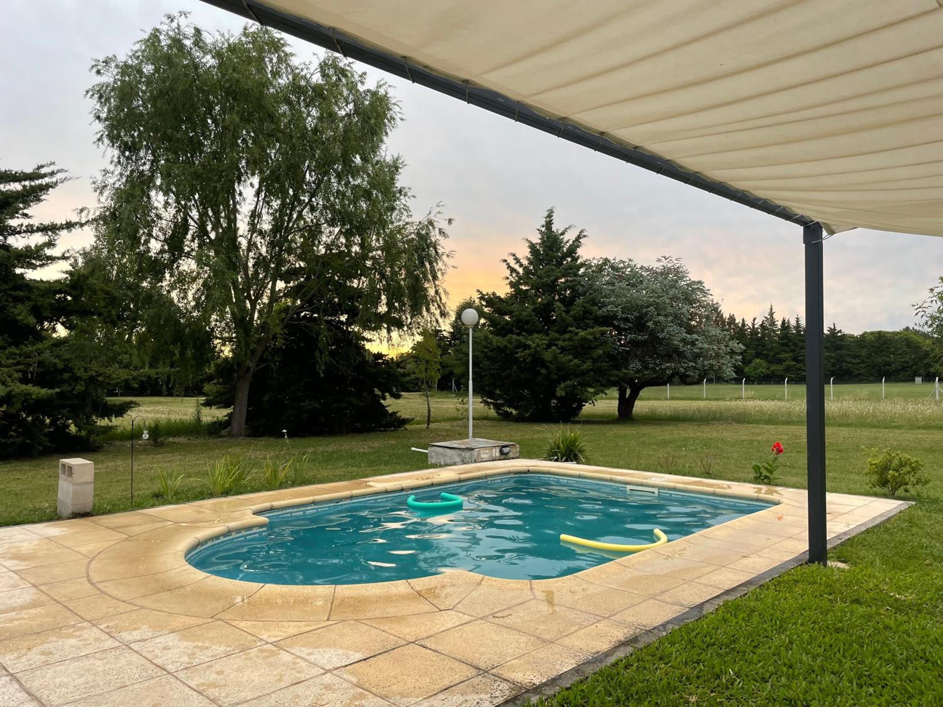Casa con Piscina - Country Prados