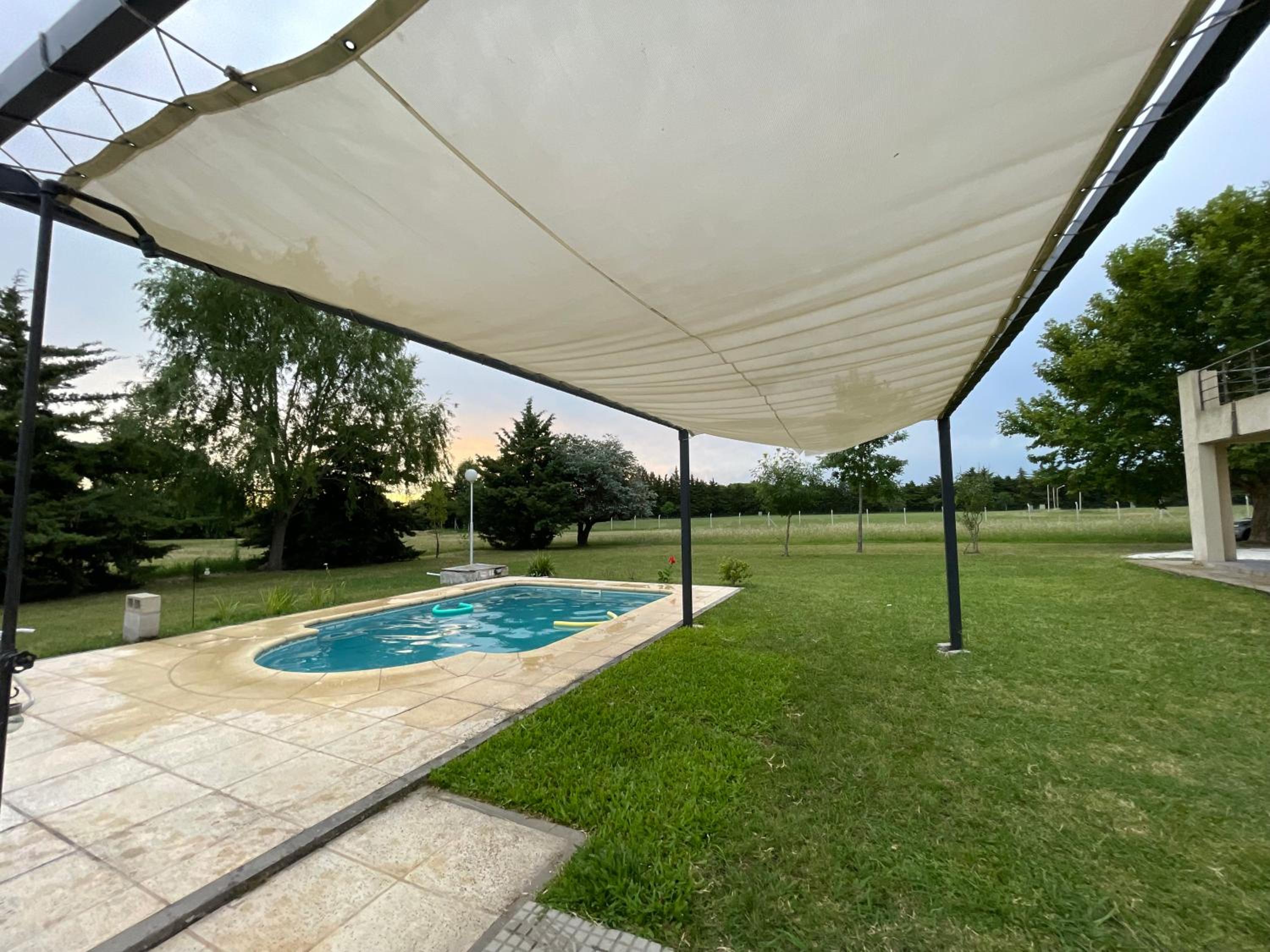 Casa con Piscina - Country Prados