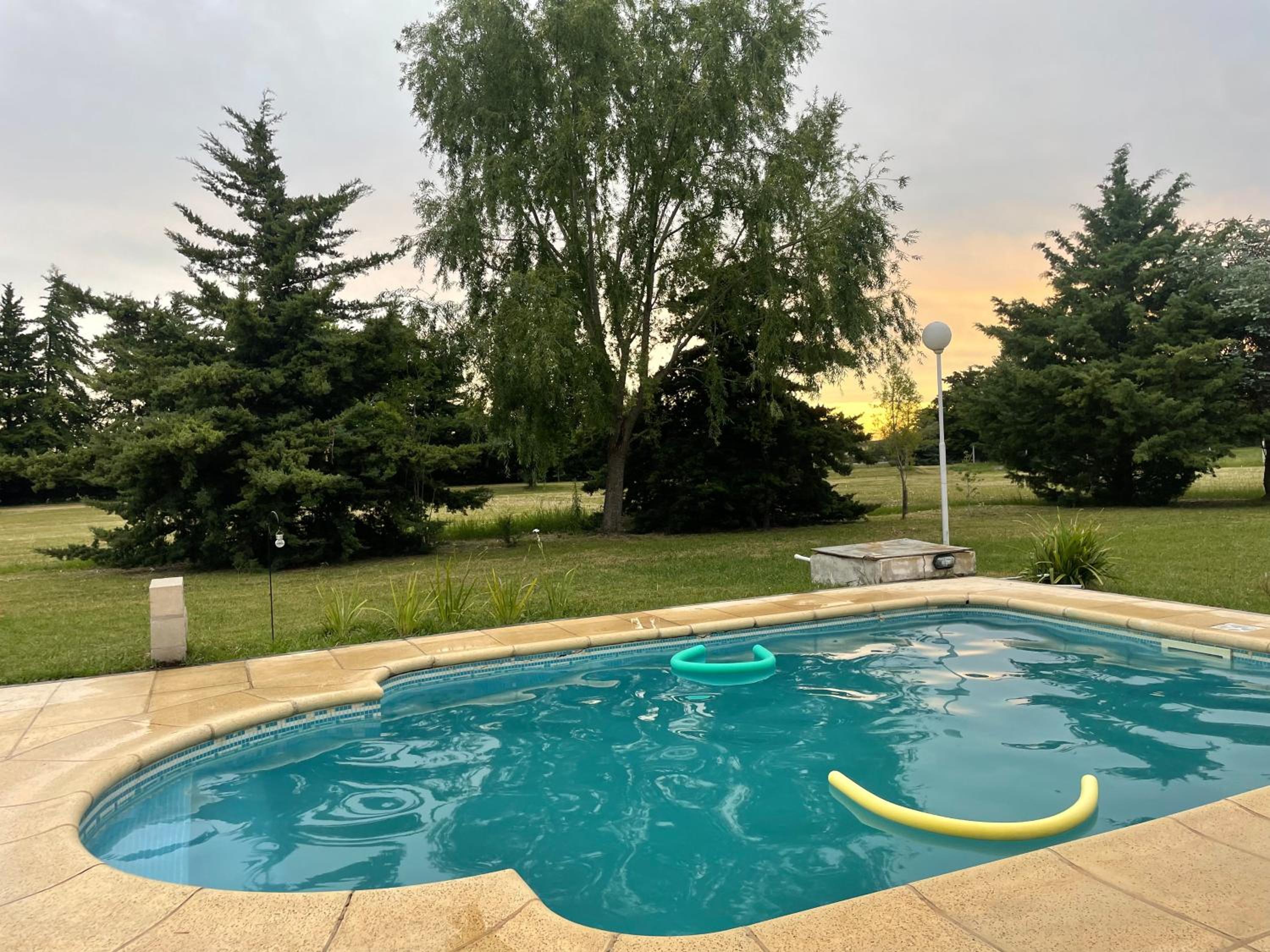 Casa con Piscina - Country Prados