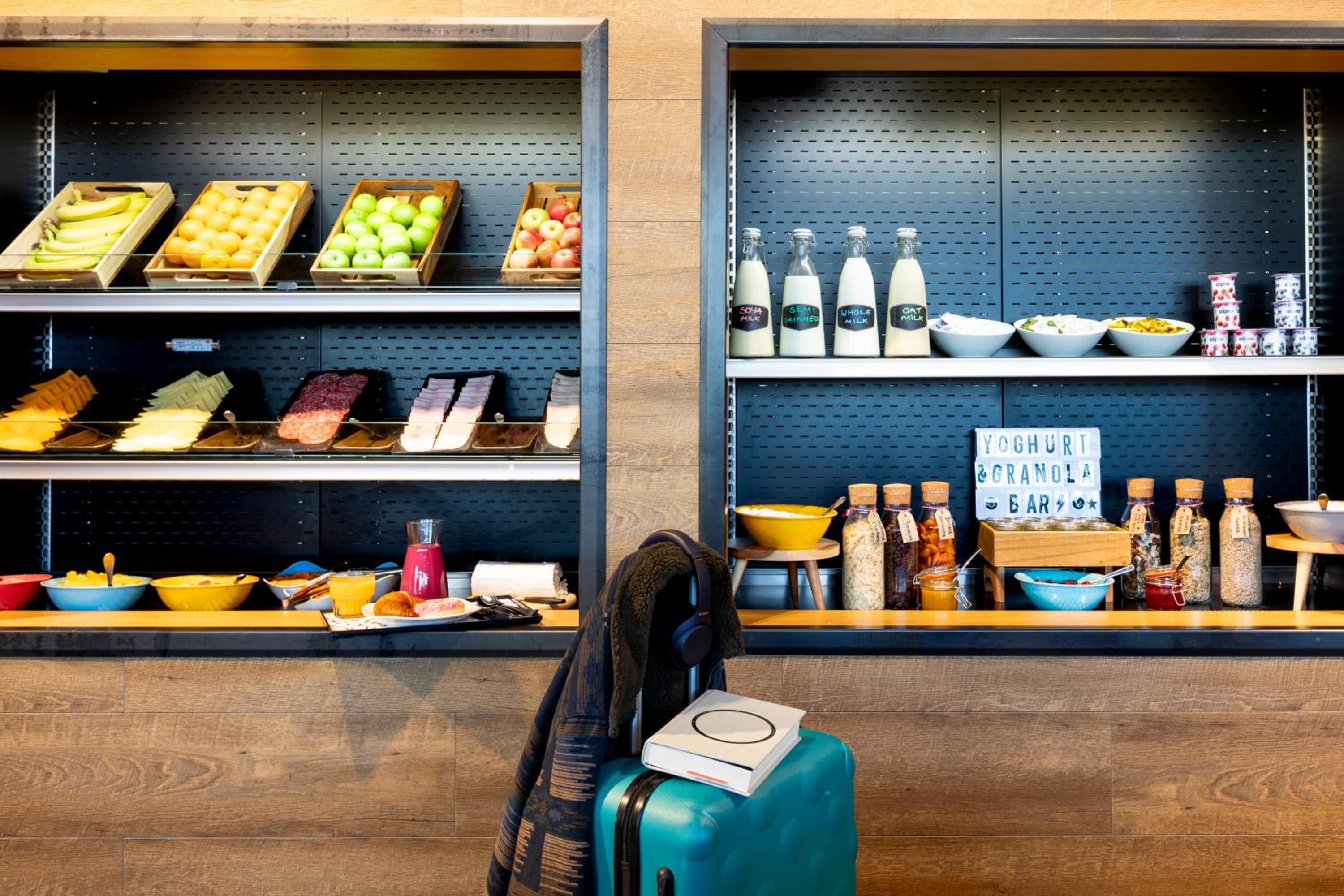 Hounslow Vacations - Moxy London Heathrow Airport - Property Image 3