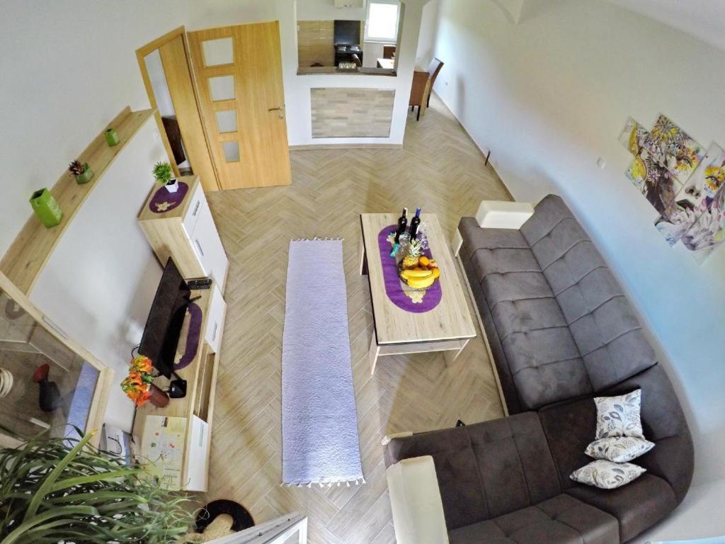 APARTMAN PRAVICA 2