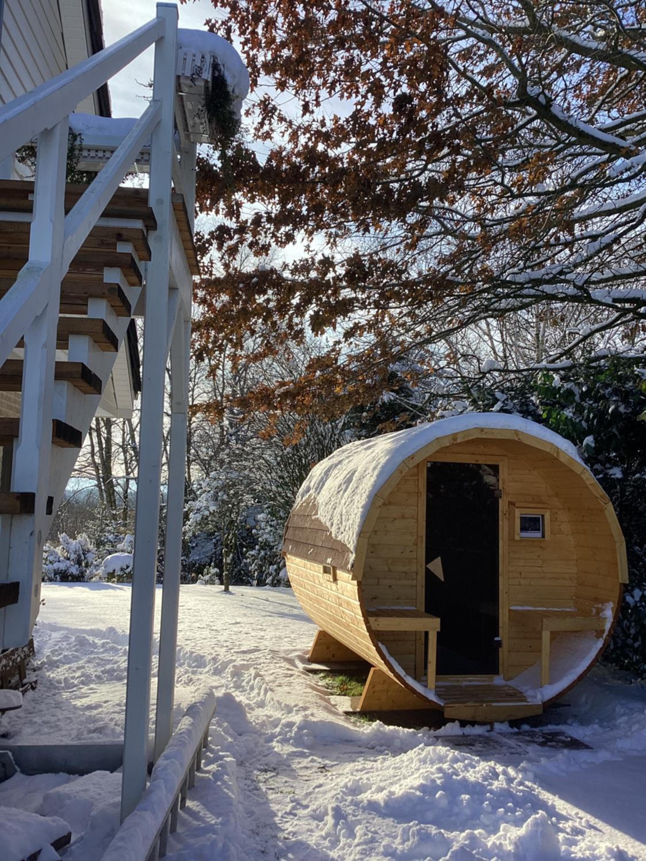 Moorblick! Große Dachwohnung mit Kamin und Sauna