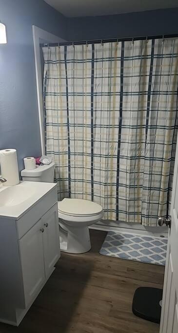 Leesville Vacations - Lovely 4 BR Home Near Fort Johnson-14 Minute Drive - Property Image 2