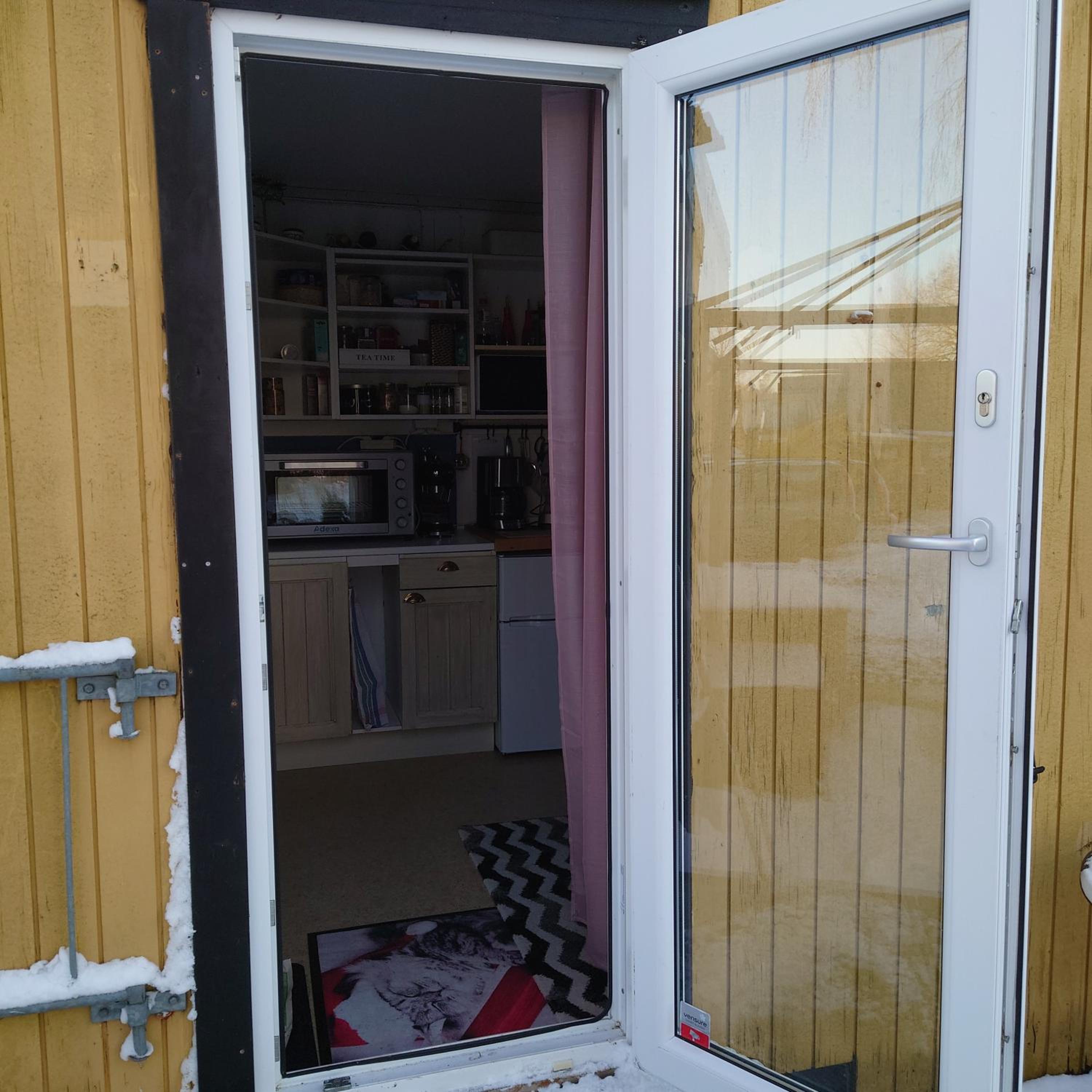 Photo 8