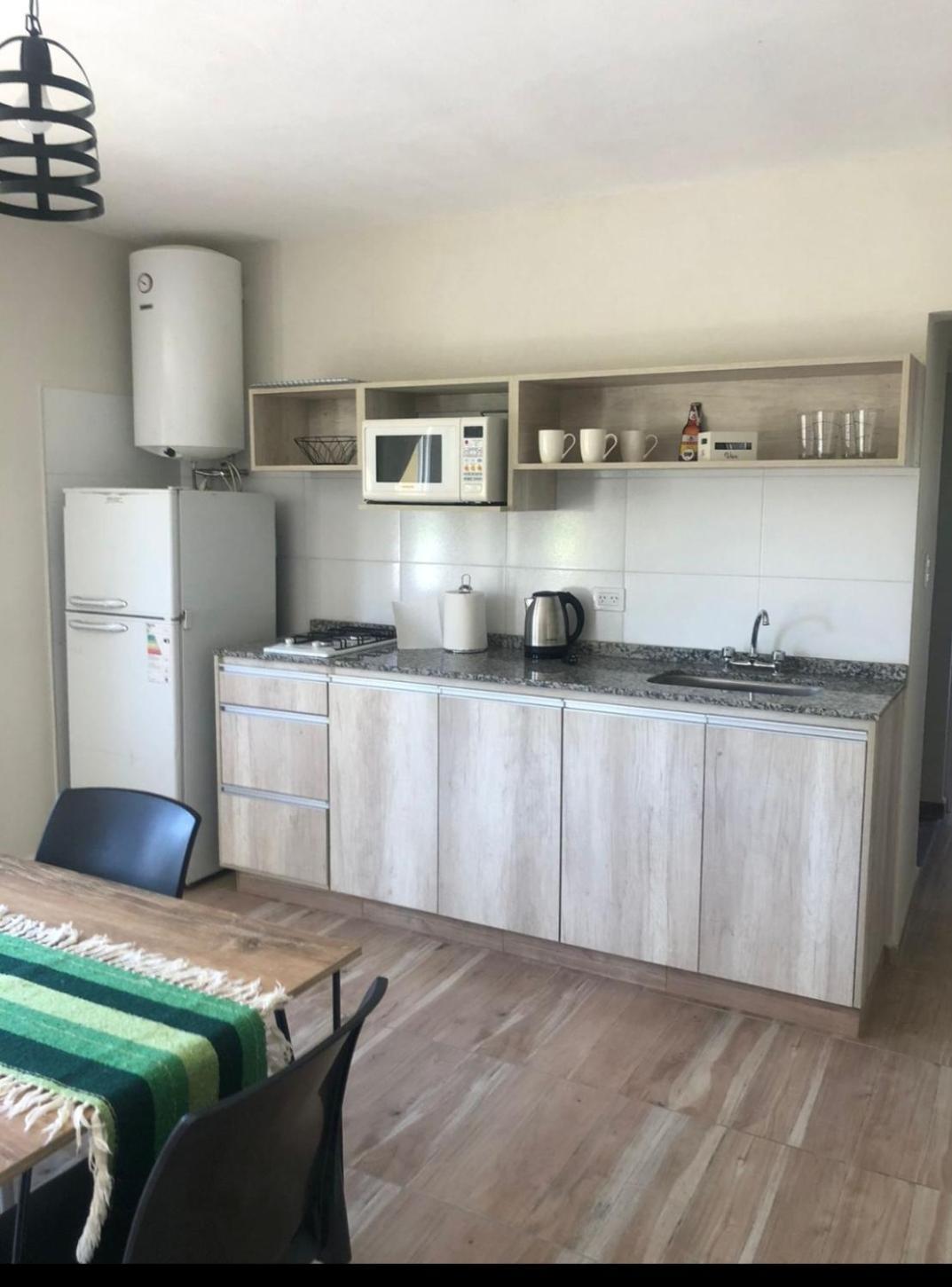 Cuatro Elementos Housing