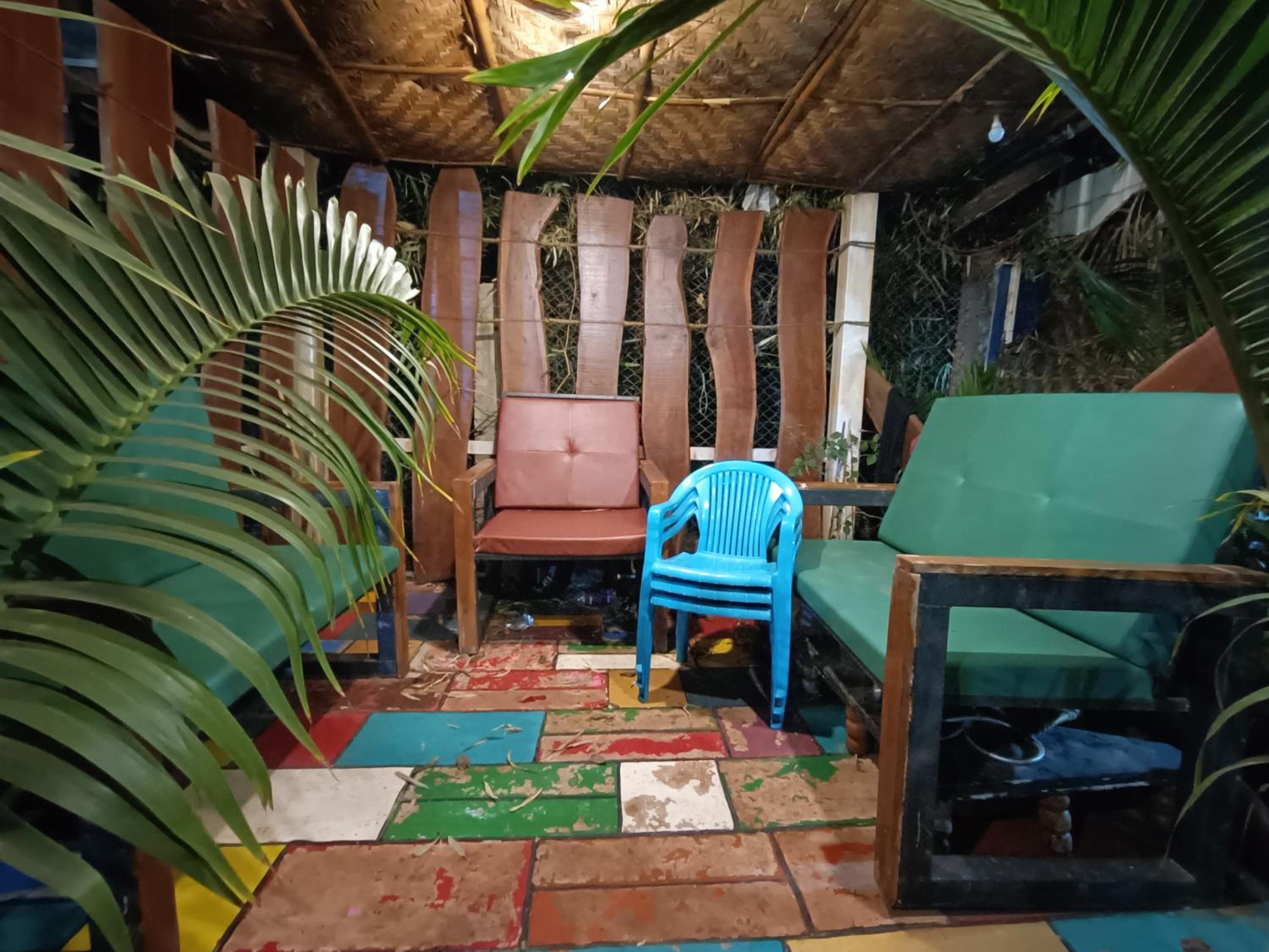 Leopard Farmhouse