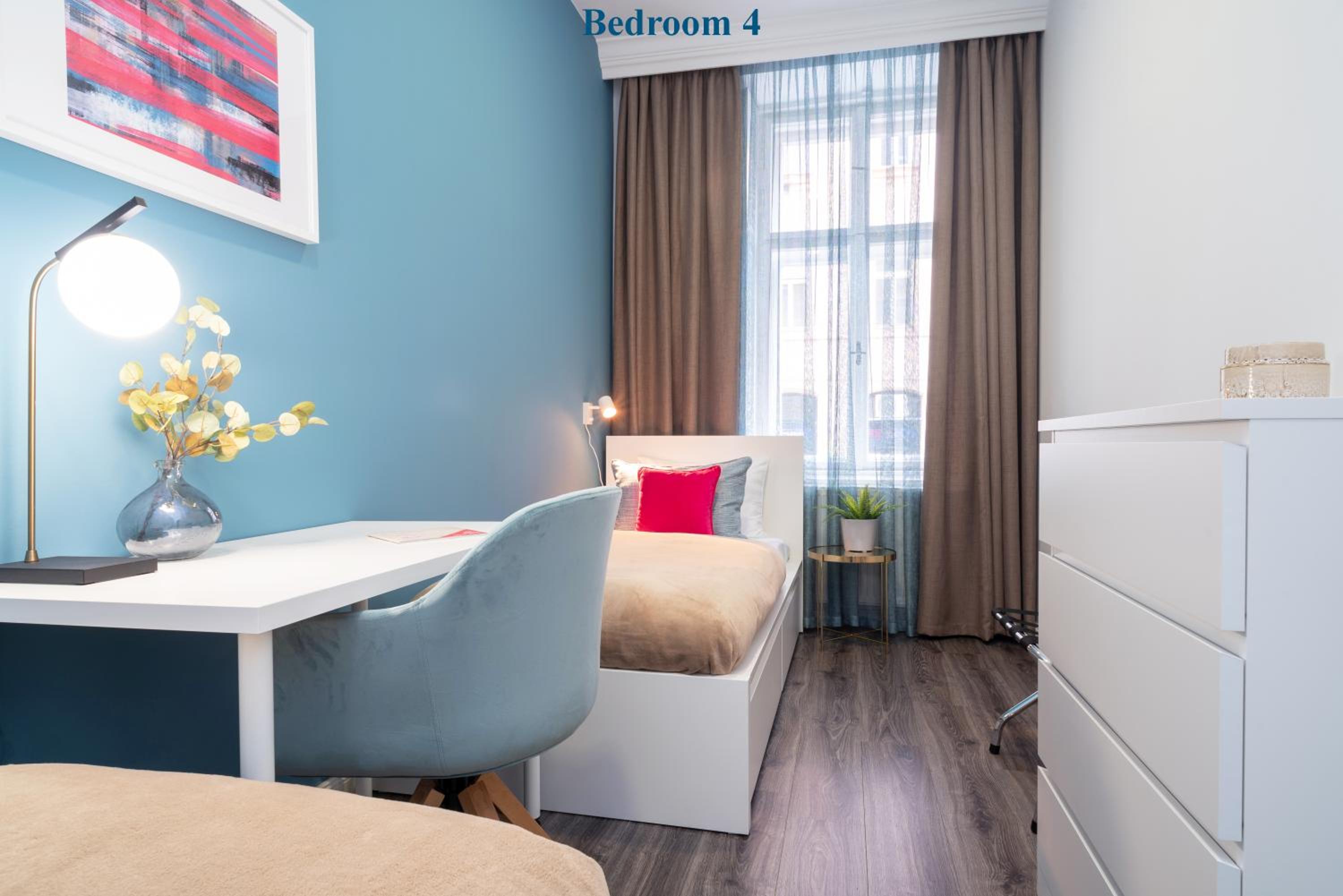 Amethyst Apartments - Radnoti view 4